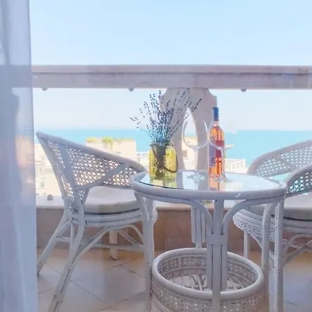 La Spacious With A Sea View * Varna