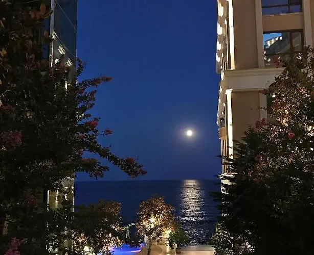 La Spacious With A Sea View Appartamento *